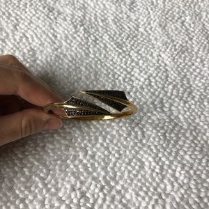 Noir Jewelry Double Arrow Cuff